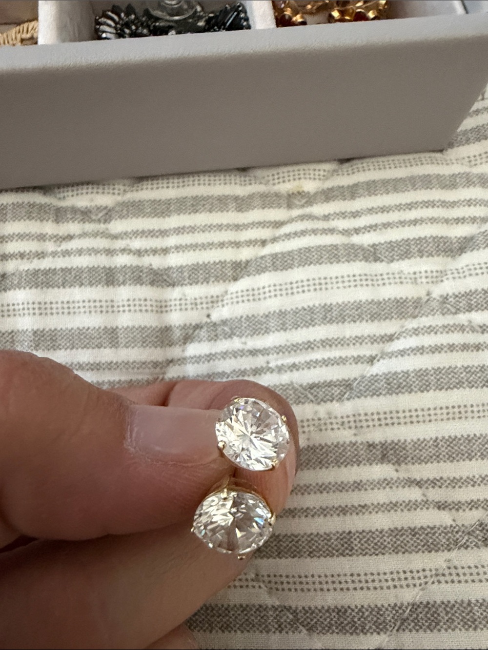 Gold Setting Clear Crystal Stud Earrings - Women Jewelry